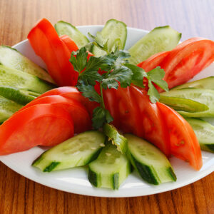 Söğüş Tabağı / Tomatoes and Cucumber Salad